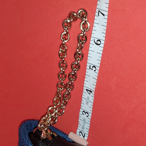 Henri Bendel No 7 Quilted Mini Lambskin Leather Wristlet Gold Hardware - Picture 5 of 14